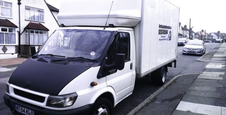 Various Benefits of Hiring Removals in London